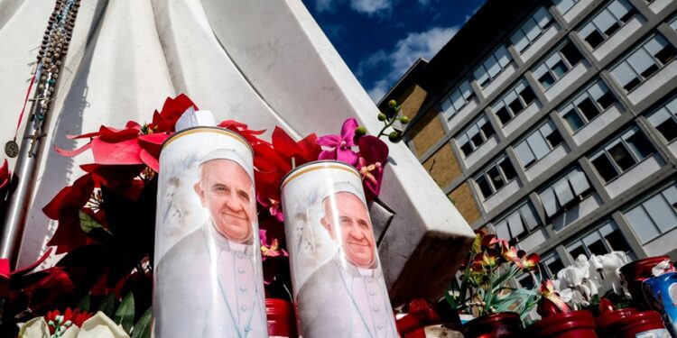 ‘Recen por mí’, el Papa Francisco envía un mensaje a los fieles en medio de crisis de salud