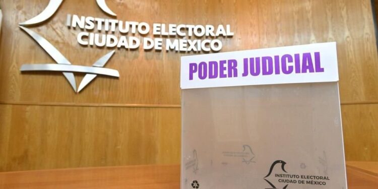 Se acerca la elección judicial: Rinden protesta capacitadores de la CDMX