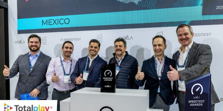 Innovación y excelencia: Eduardo Kuri y Totalplay brillan en el Mobile World Congress (MWC) 2025, celebrado en Barcelona, España