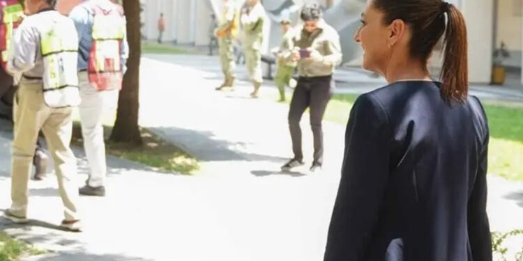 Claudia Sheinbaum participa en el Simulacro Nacional desde Palacio Nacional