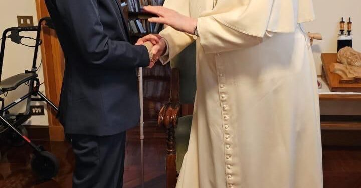 Muere el Papa Francisco, un humanista que optó por los pobres: Sheinbaum