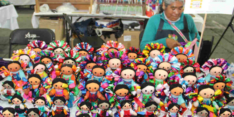 Advierten Movimiento Indígena a de la CDMX que gobierno local aún no presenta soluciones dignas para los artesanos del Centro Histórico