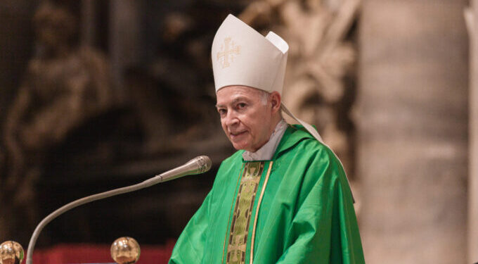 ¿Cardenal Carlos Aguiar Retes dará la sorpresa y será el nuevo Papa?