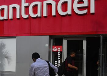 ¿Abren los bancos el 1 de mayo por Día del Trabajo?