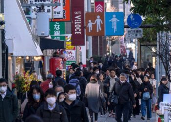 8 consecuencias del envejecimiento masivo y la baja natalidad en Japón: los baby boomers entran en edad avanzada