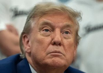 Trump celebra los aranceles: “Hacen que EE. UU. sea grande y rico de nuevo”