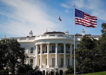 Donald Trump anuncia expansión de la Casa Blanca con salón de baile millonario