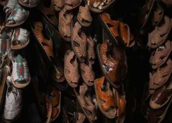 Oaxaca demandará a Adidas por plagio de huaraches