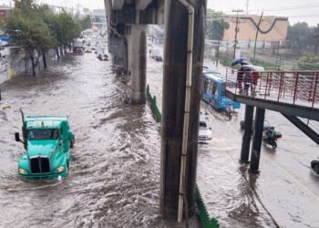 Se  espera chubascos fuertes, granizo y viento fuerte en la CDMX