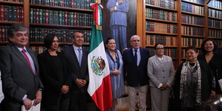 Primera reunión entre el INE y la Comisión Presidencial para la Reforma Electoral