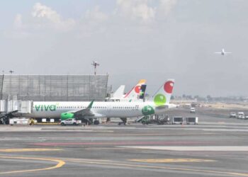 AICM reanuda operaciones tras suspensión por lluvias en CDMX