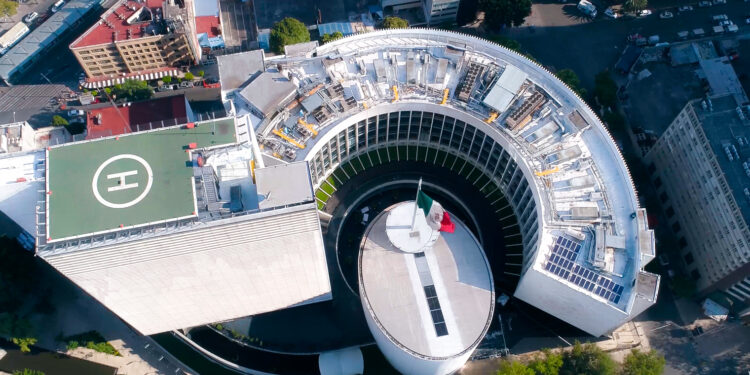 Clausuran en el Senado el curso de formación política para mujeres jóvenes She Switch México