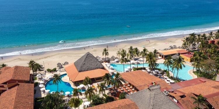 Ixtapa se transforma en un imán para la inversión gracias al turismo