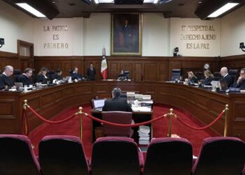 Entre aplausos, SCJN inicia la que se espera sea su última sesión