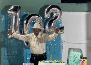 El “Tío”, habitante más longevo de Monclova, festeja sus 102 años