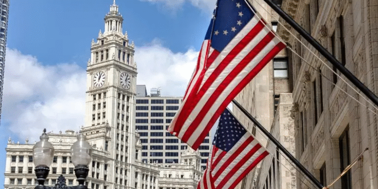 Trump impondrá una tarifa de 100 mil dólares al año para las visas H-1B