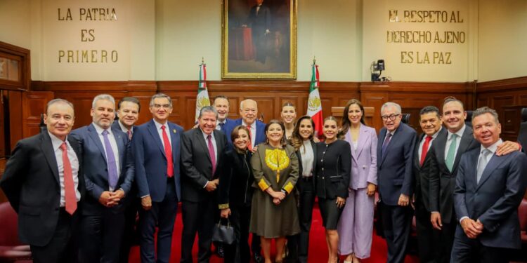 Asiste gobernador a la toma de posesión del nuevo Poder Judicial federal