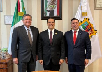 Congresistas texanos asisten a protesta del nuevo Poder Judicial de Tamaulipas