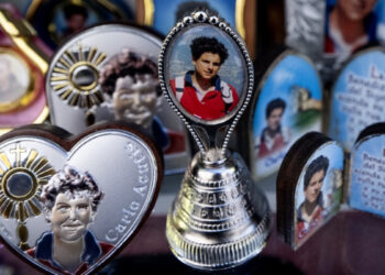 Canonizan a Carlo Acutis, primer santo millennial