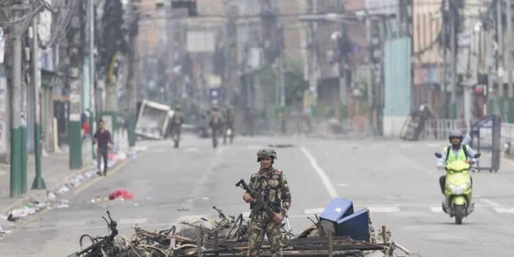 Crisis en Nepal: La violencia se extiende a las cárceles y deja 5 muertos, motines e intentos de fuga