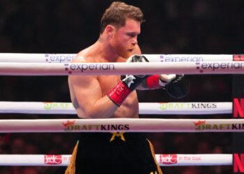 “Me sigo sintiendo un campeón, voy a seguir”: Canelo Álvarez tras derrota ante Terence Crawford