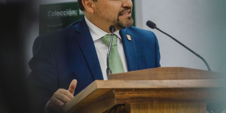 Detienen en Estados Unidos al exmagistrado nayarita Rodrigo Benítez Pérez; permanece bajo custodia del ICE