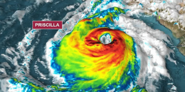 Ciclón ‘Priscilla’ se degrada a tormenta tropical en costas de Baja California Sur