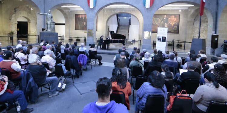 Cinco reconocidos compositores europeos llegaron a Xicoténcatl en manos de dos talentosos pianistas mexicanos