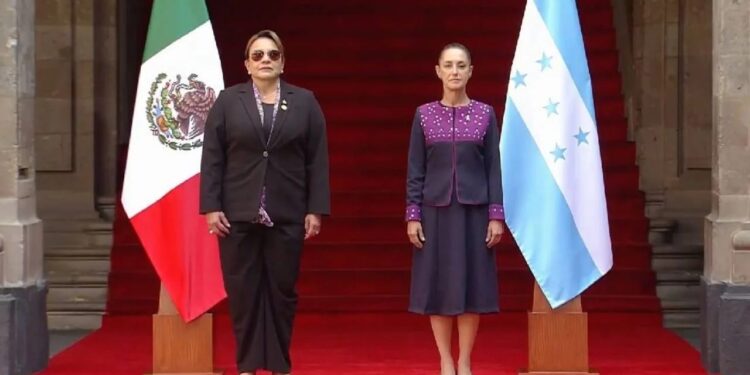 Recibe Presidenta Claudia Sheinbaum a su homóloga de la República de Honduras, Xiomara Castro, en Palacio Nacional