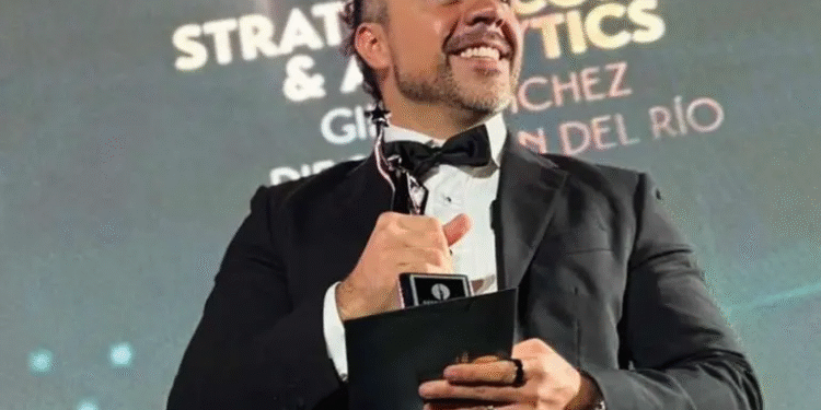 Reconocen a Strategik Compol & Analytics con tres premios a nivel internacional