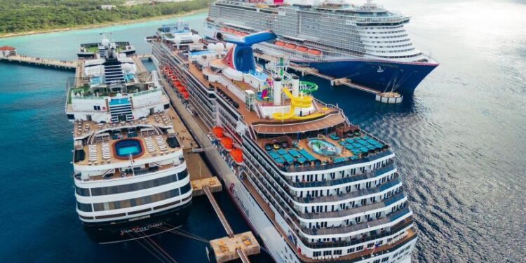 Vive Quintana Roo un 2025 histórico al romper récords en cruceros y operaciones aéreas: Mara Lezama