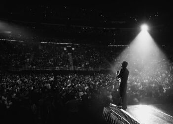 Christian Nodal anuncia el inicio de su tour “Pa’l Cora”, que arrancará en marzo de 2026