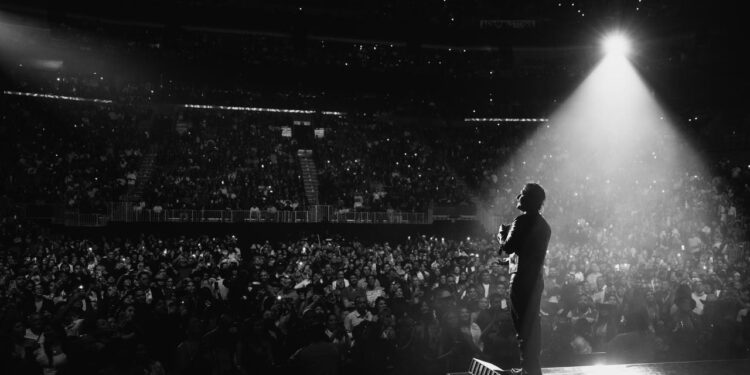 Christian Nodal anuncia el inicio de su tour “Pa’l Cora”, que arrancará en marzo de 2026