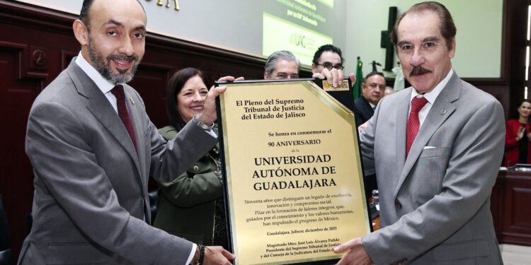 Supremo Tribunal de Justicia de Jalisco reconoce 90 años de legado de la UAG