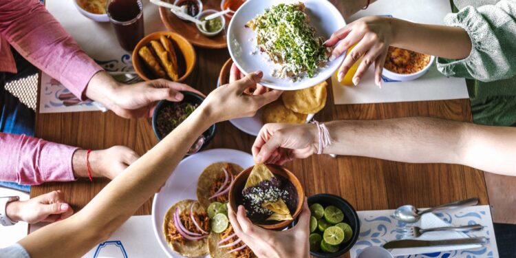 5 consideraciones que debes tomar en cuenta en las fiestas de fin de año para cuidar tu salud gástrica