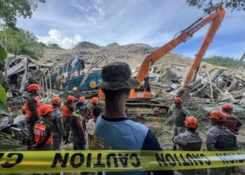 Colapso de un vertedero en Filipinas deja al menos seis muertos