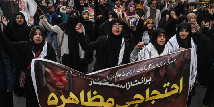 Casi 200 muertos desde comienzo de manifestaciones en Irán