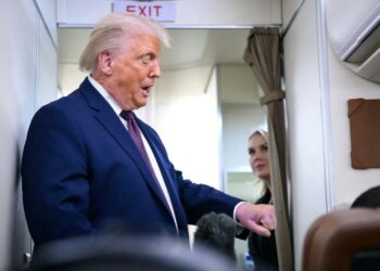 Trump amenaza a Canadá con «aranceles del 100%» si hay acuerdo comercial con China