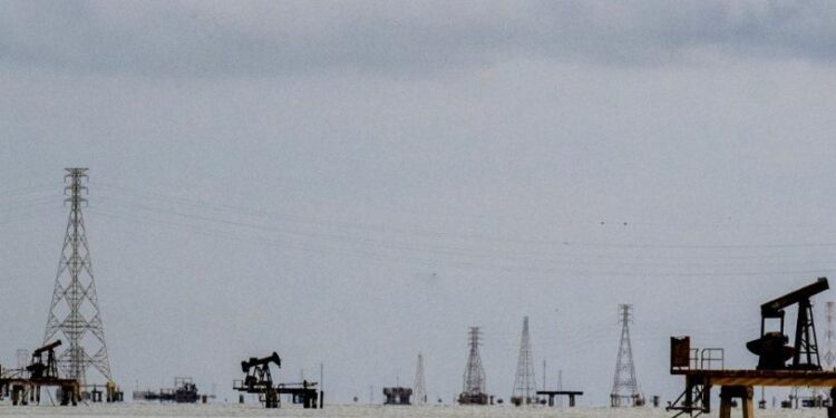 India comprará petróleo a Venezuela, no a Irán, afirma Trump