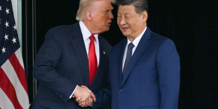 Xi Jinping y Donald Trump sostienen llamada antes de visita prevista a China