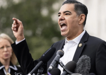 Archivos Epstein: demócratas exigen que Trump declare ante el congreso sobre lazos con el pederasta