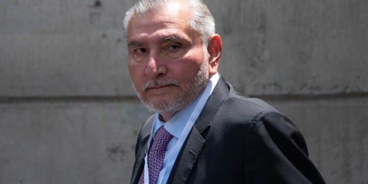 Renuncia de Adán Augusto a coordinación en Senado, decisión personal: Sheinbaum; avisó a Rosa Icela