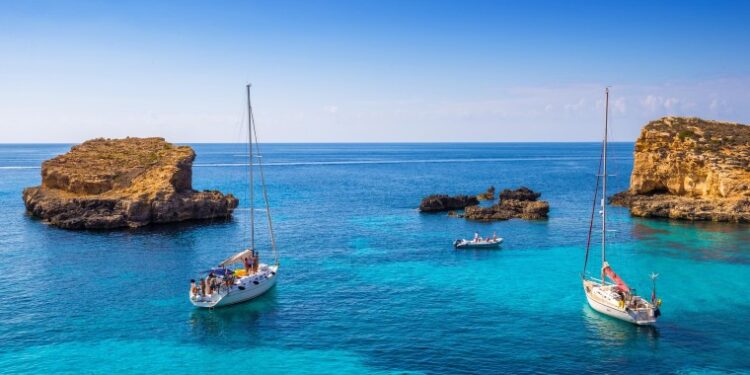 Del Mediterraneo al Adriático: los nuevos destinos para navegar en velero o catamarán con Globesailor