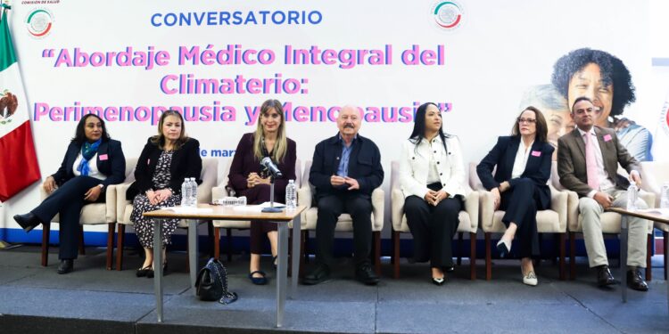 Llaman a cambiar narrativa respecto a la menopausia y a dignificar esta etapa de las mujeres