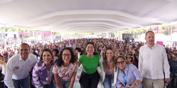 Con más de 4 mil asistentes en su megaclase con Canva, SEDECO acerca la tecnología a las mujeres emprendedoras