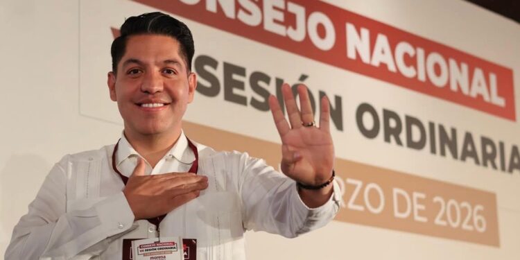 Dona senador Emmanuel Reyes un mes de su salario en apoyo al pueblo de Cuba*