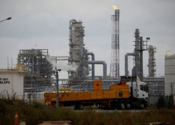 La Agencia Internacional de Energía liberará al mercado 400 millones de barriles de petróleo de sus reservas