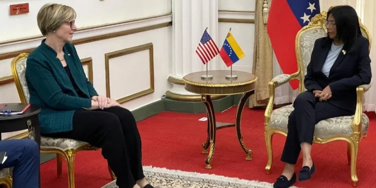 Reanuda operaciones la embajada de Estados Unidos en Venezuela tras restablecimiento de relaciones diplomáticas