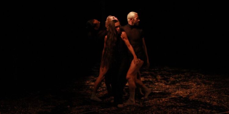 Adán/Eva (Sabines a Flor de Piel):El homenaje escénico a partir de la poesía de Jaime Sabines