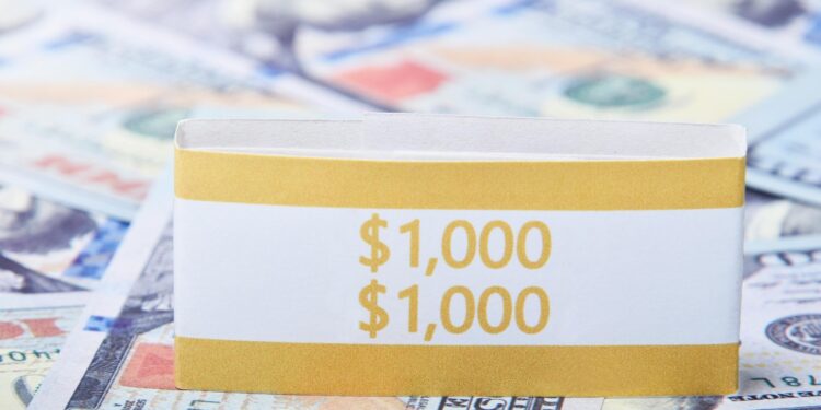 El peso mexicano gana terreno ante la debilidad del dólar y un entorno externo contenido